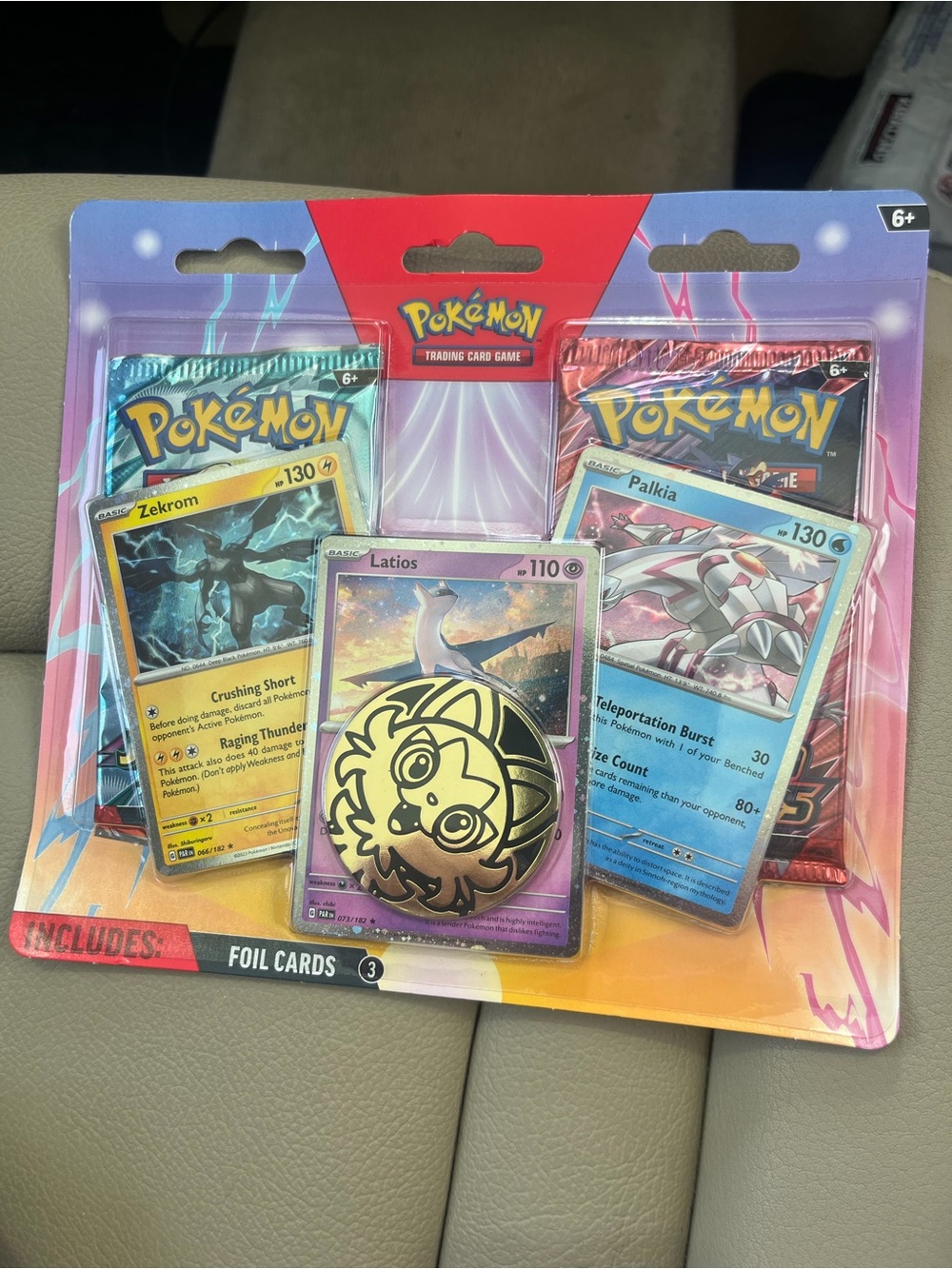 Pokémon Trading Card Game: Latios & Palkia Foil Card Pack - Pokémon Brand